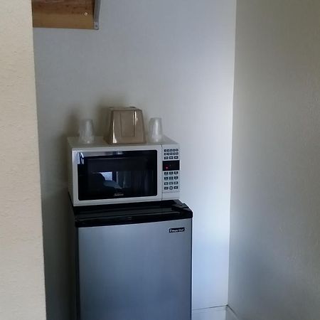 Redwood Inn וויליטס מראה חיצוני תמונה