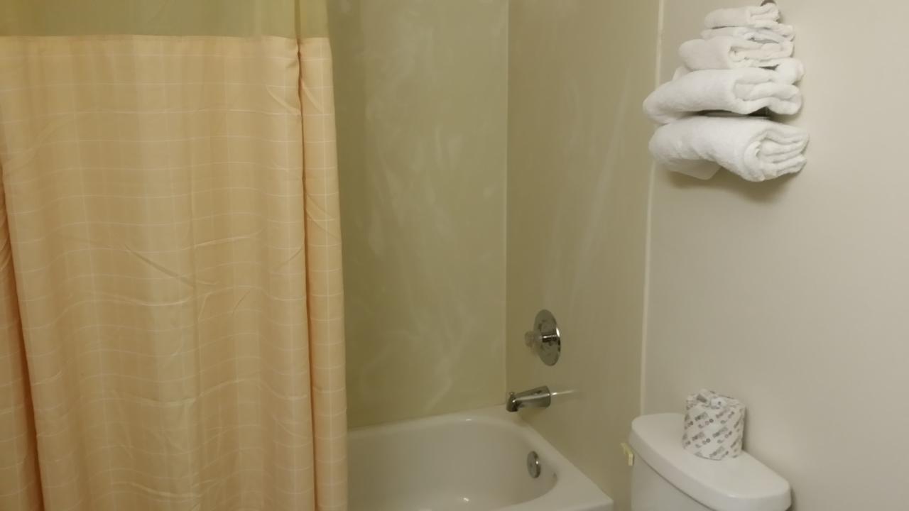 Redwood Inn וויליטס מראה חיצוני תמונה