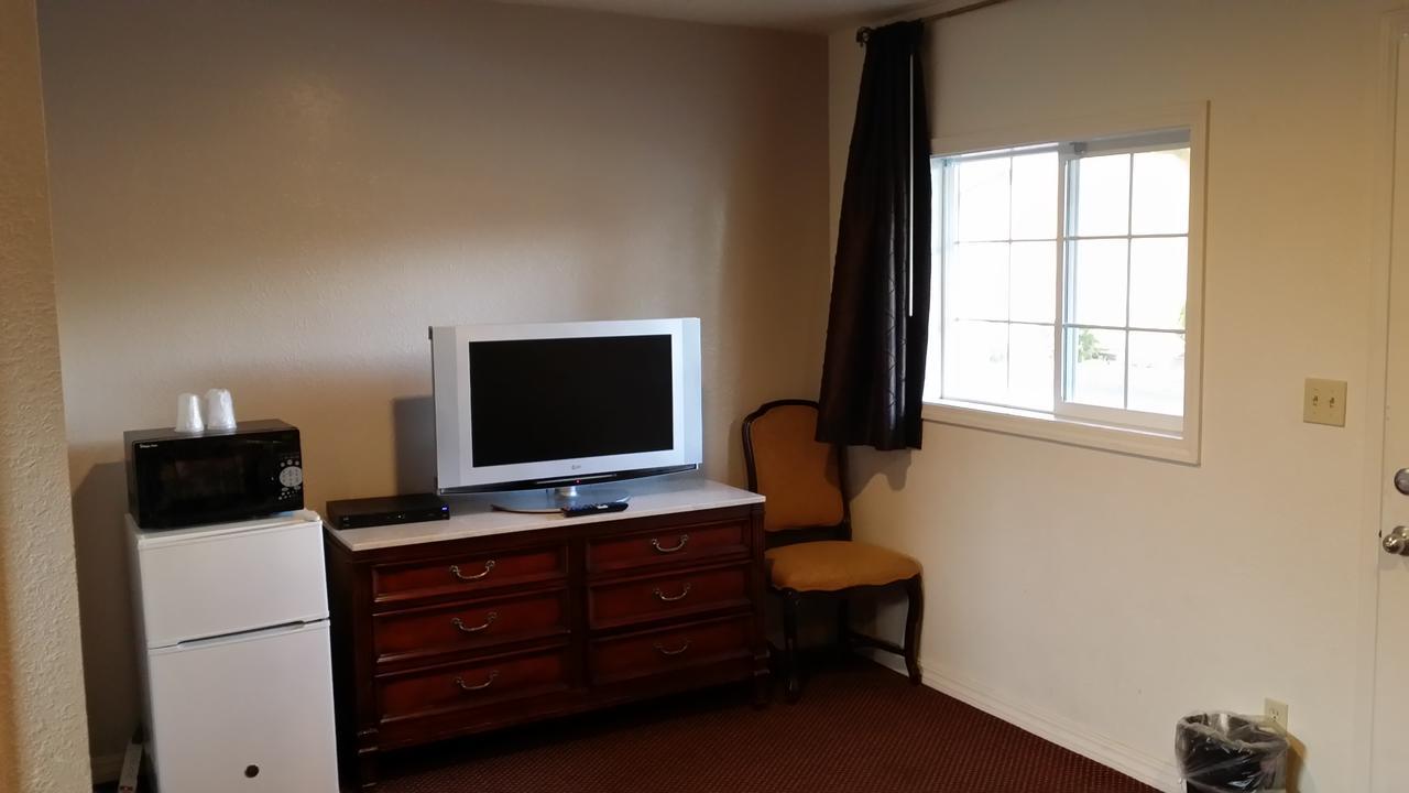 Redwood Inn וויליטס מראה חיצוני תמונה