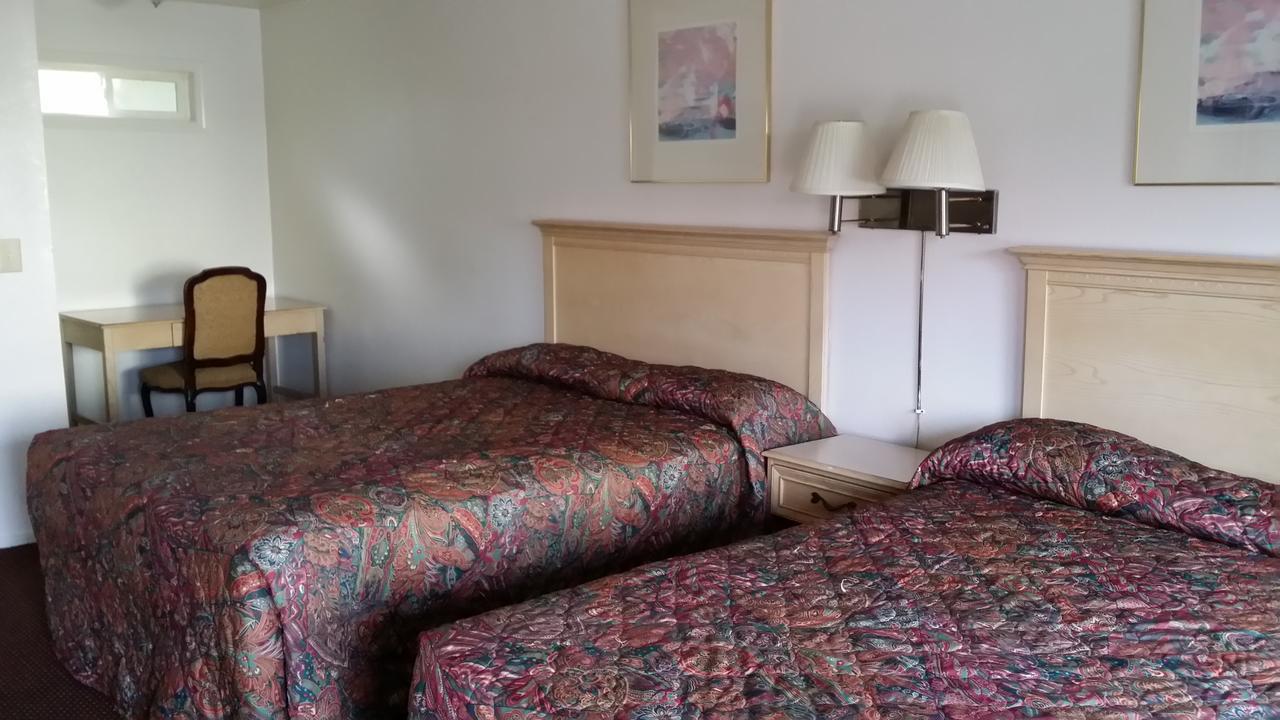 Redwood Inn וויליטס מראה חיצוני תמונה